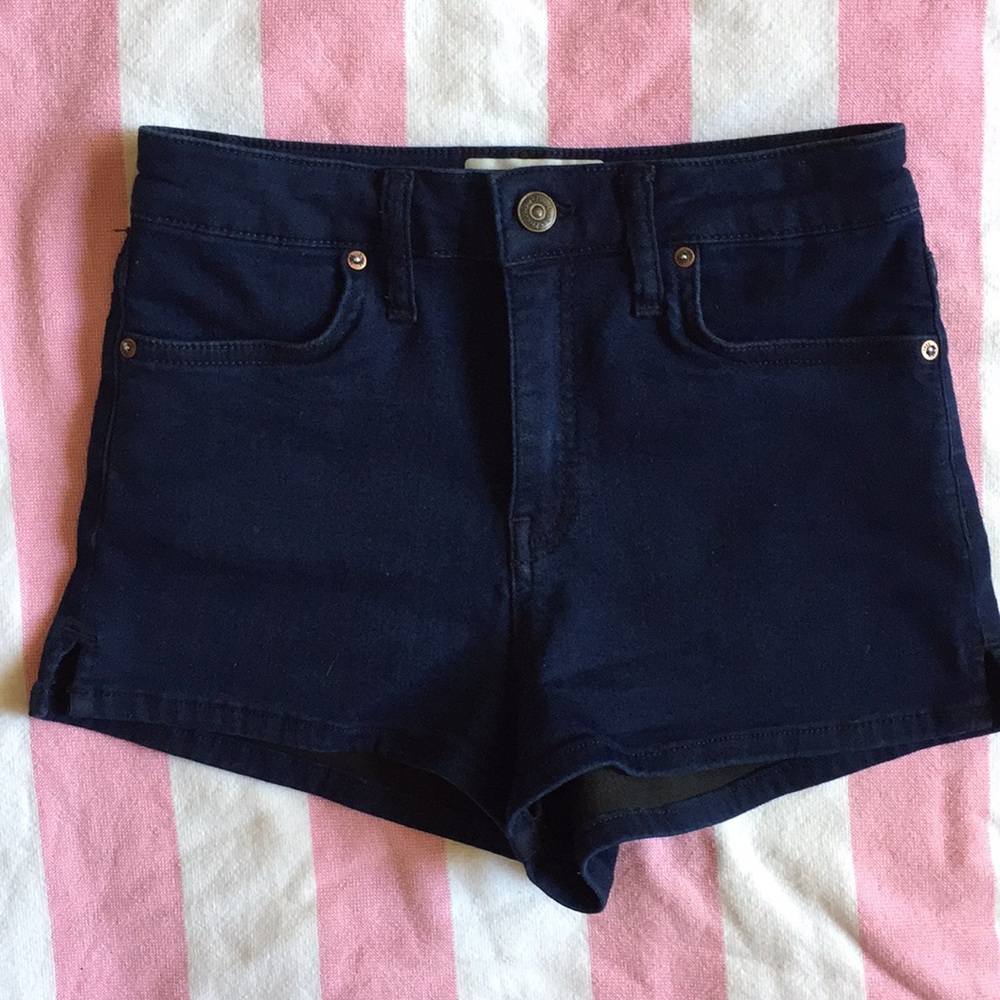 Free People Denim Shorts🌟